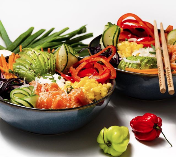 Poke bowl met verse zalm